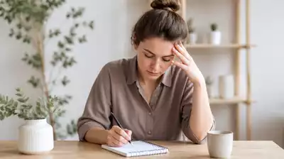 User identifying migraine triggers